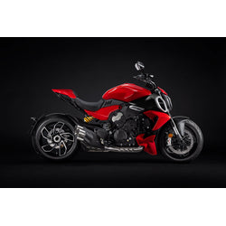 2024 Ducati Diavel V4 Red
