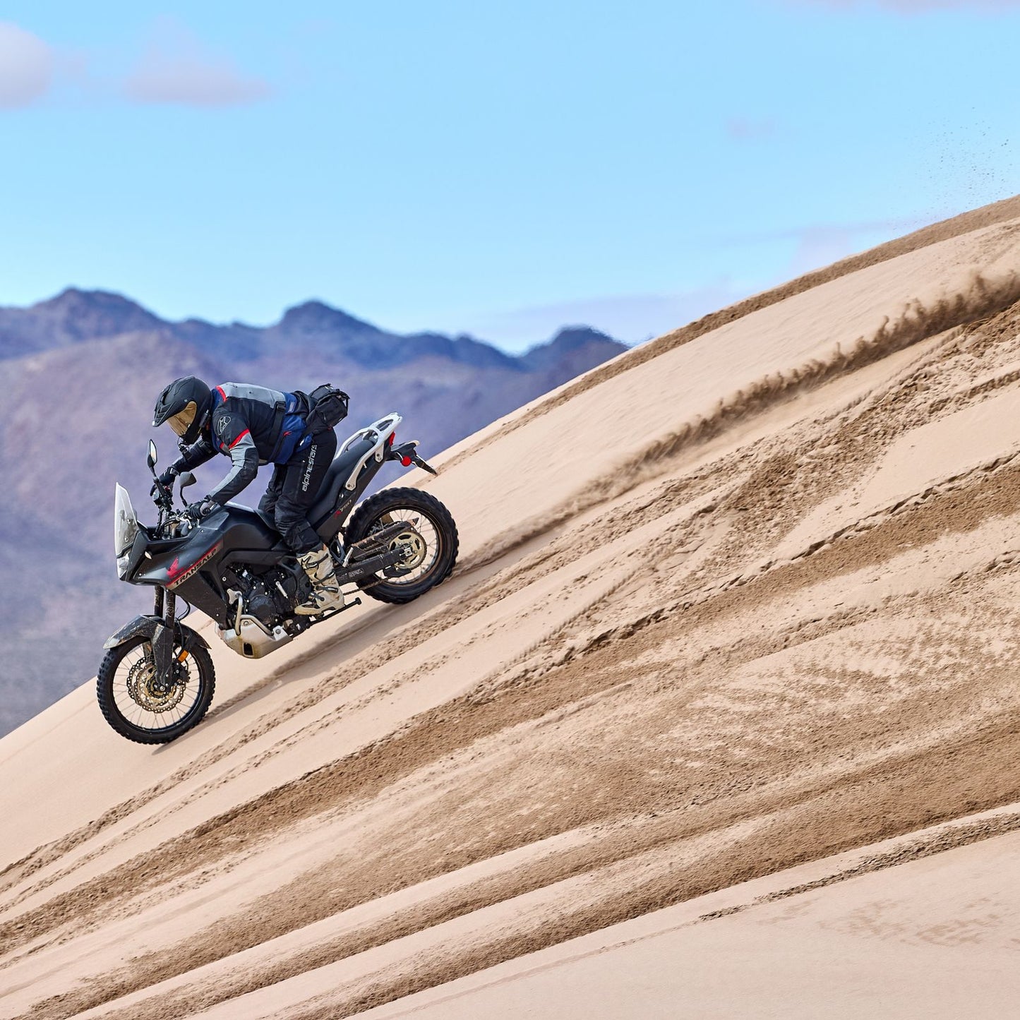 SHOEI - Hornet X2 - WHITE