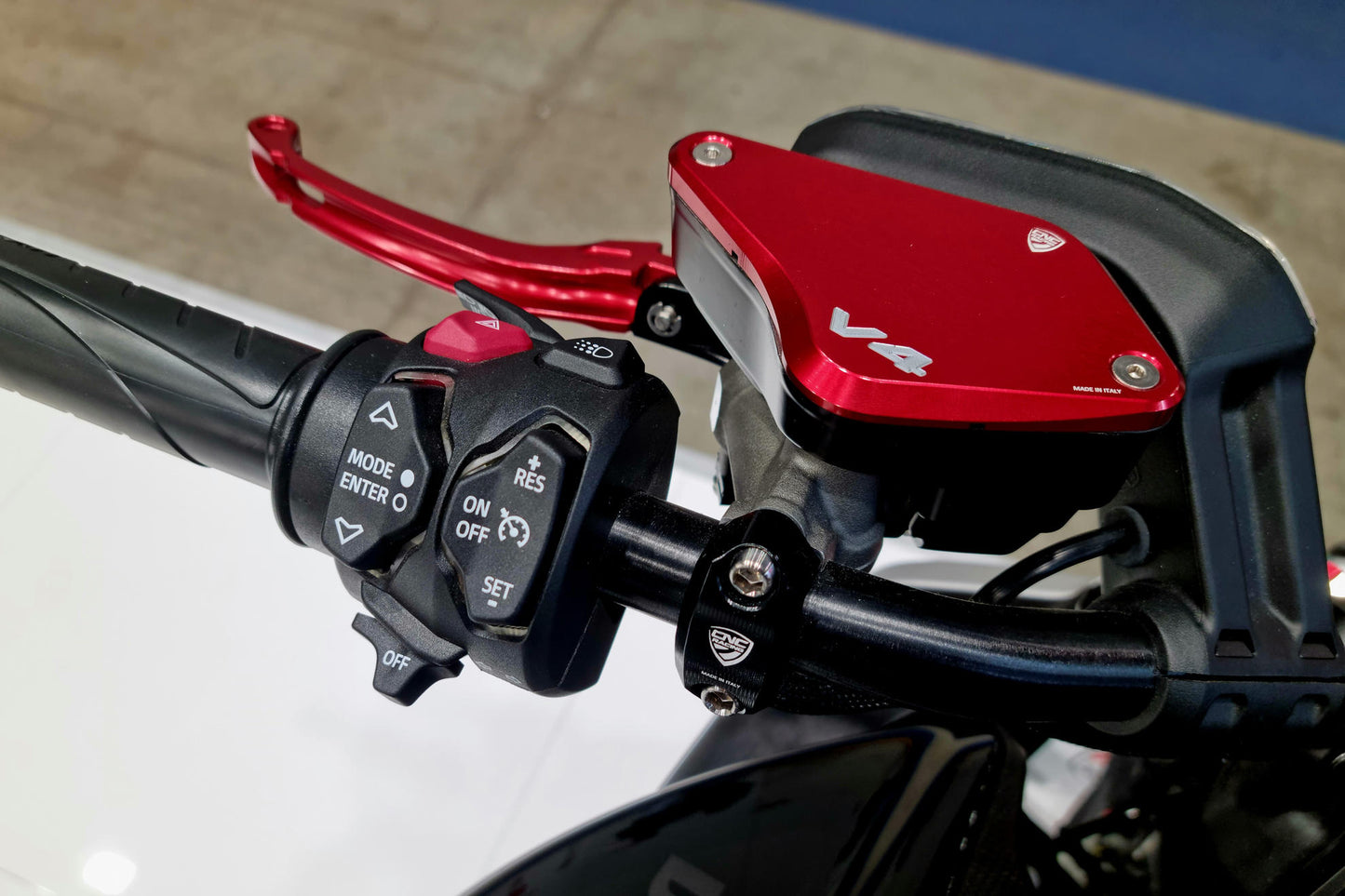 KT560 - CNC Racing 'Touch Bicolor' Front Brake & Clutch Reservoir Caps for Ducati Diavel V4