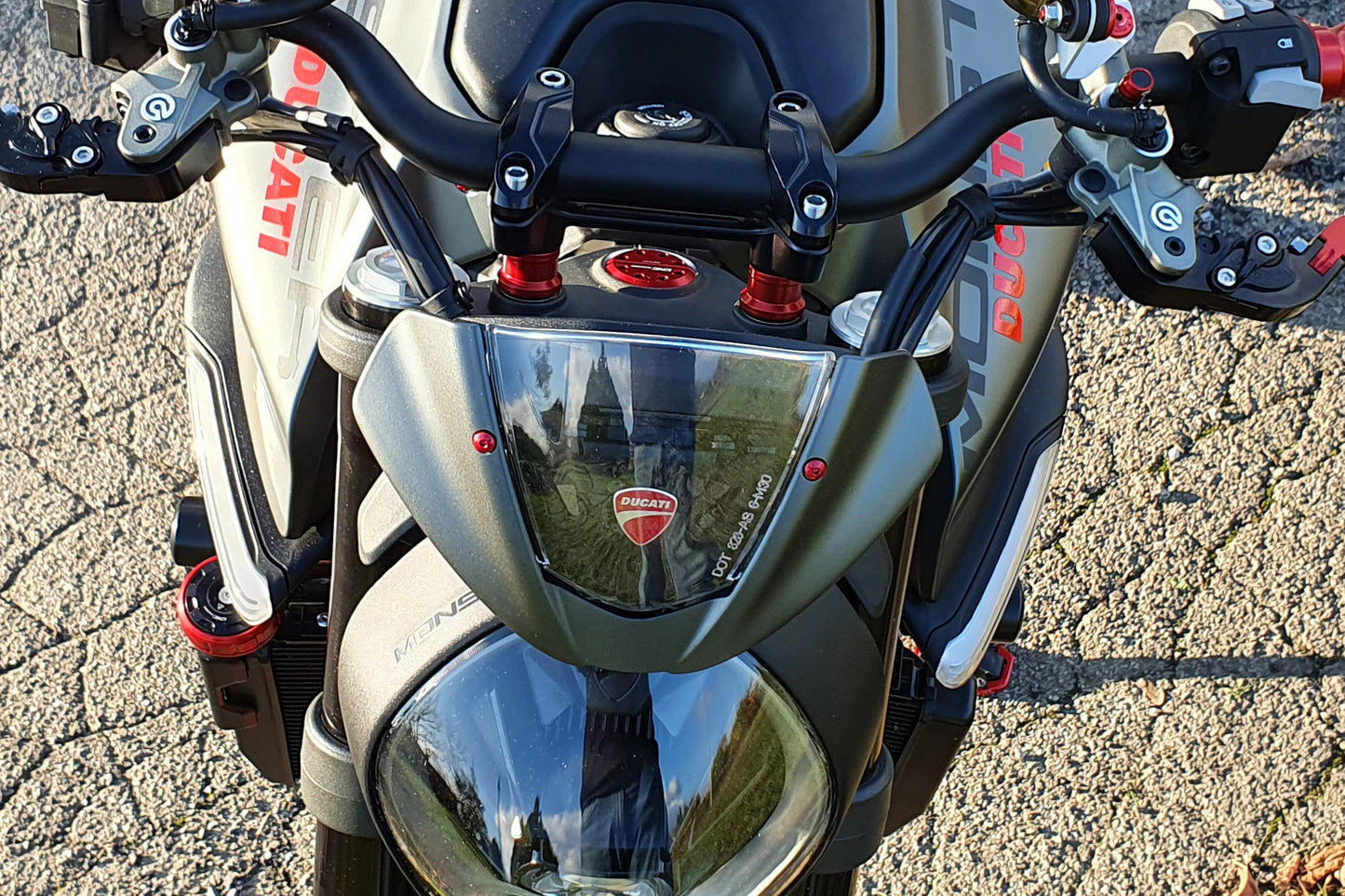 KV479 - CNC Racing - Windscreen Bolt Kit - Monster 937