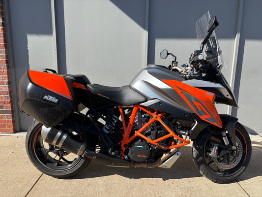 PREMIUM PREOWNED 2016 KTM Superduke GT (2481)