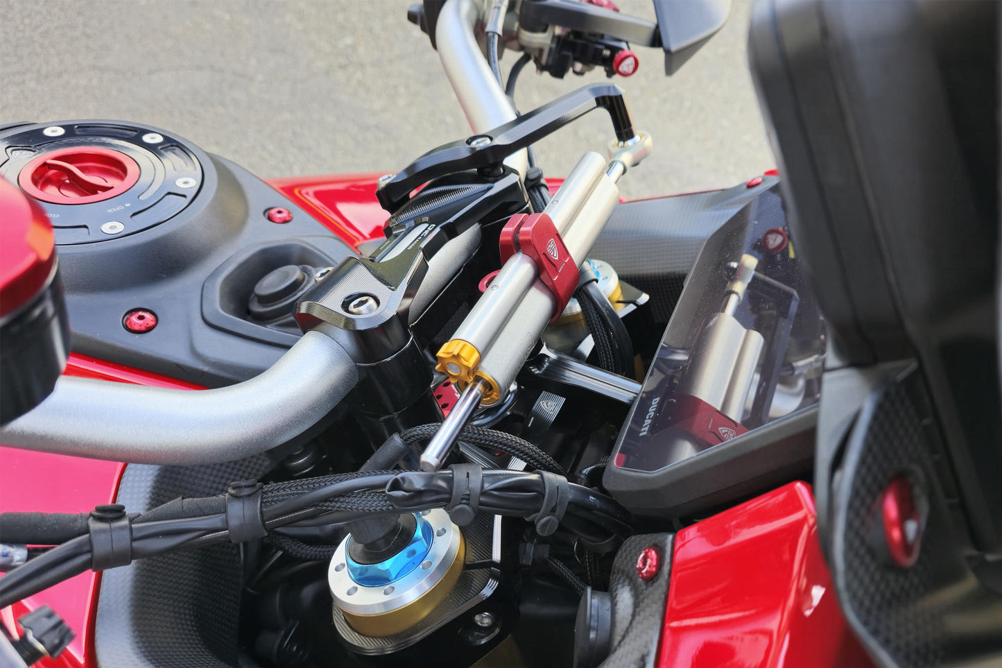 SD118 - CNC Racing Steering Damper Mount kit for Ducati Multistrada V4 / S with CNC Racing Handlebar Clamp RM251