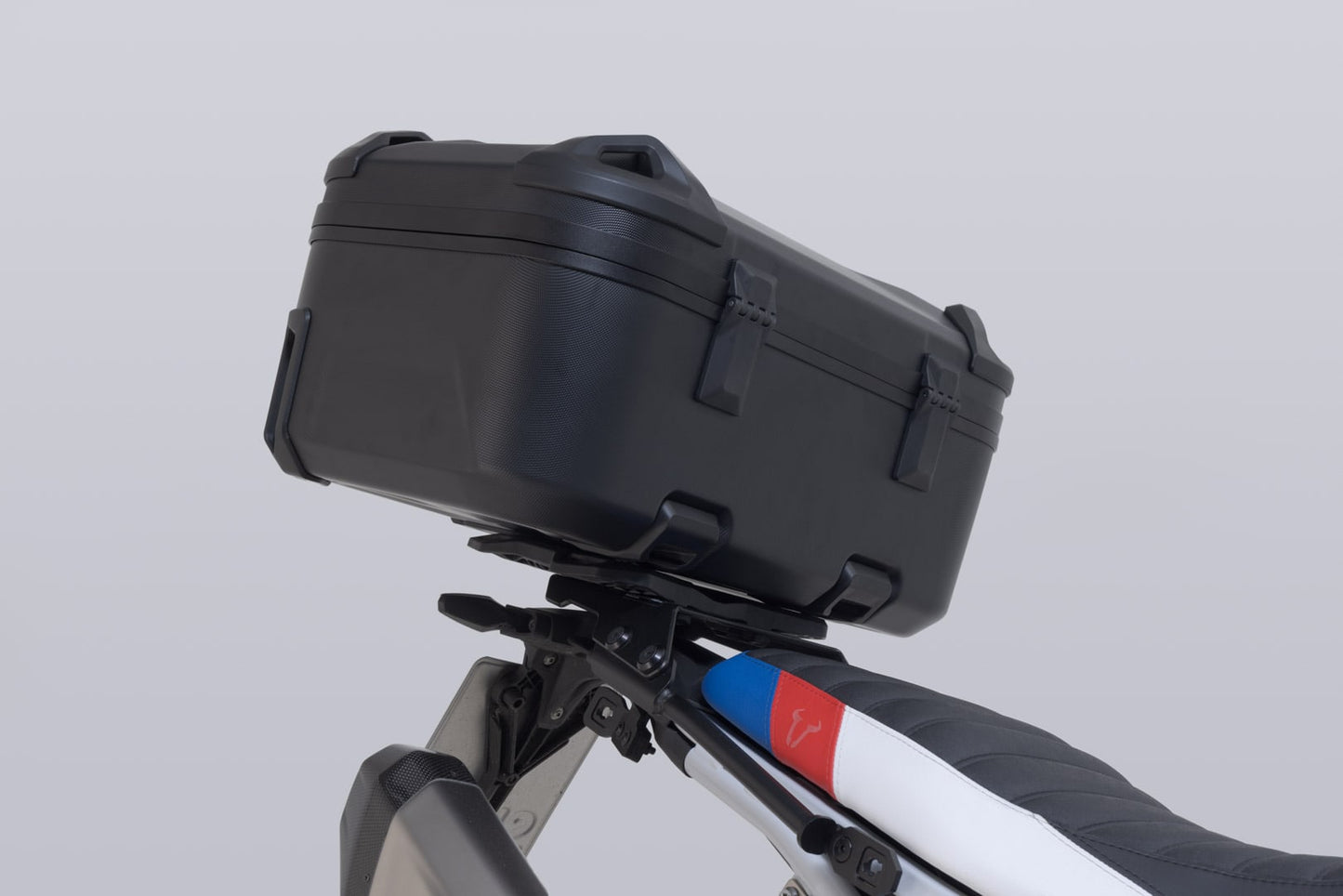 GPT.22.995.66000/B - SW-MOTECH - DUSC XL top case system - 55 l Ducati DesertX (22-) / Rally (23-) - BLACK