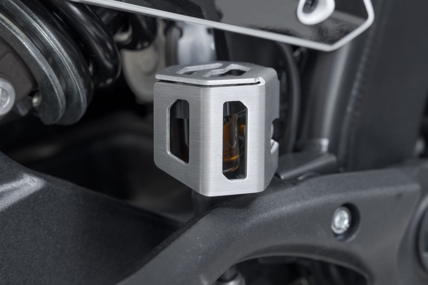 SCT.07.174.10102/S - SW-MOTECH - Brake fluid reservoir guard - BMW / Ducati / KTM / Husqvarna models - SILVER
