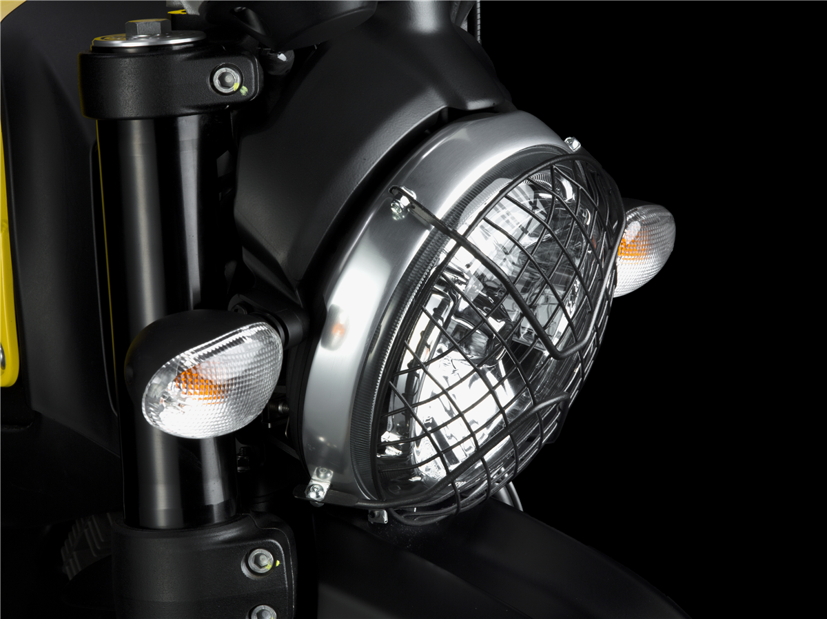 97380182A - MESH HEADLIGHT COVER SCRAMBLER 1G – Ducati Omaha