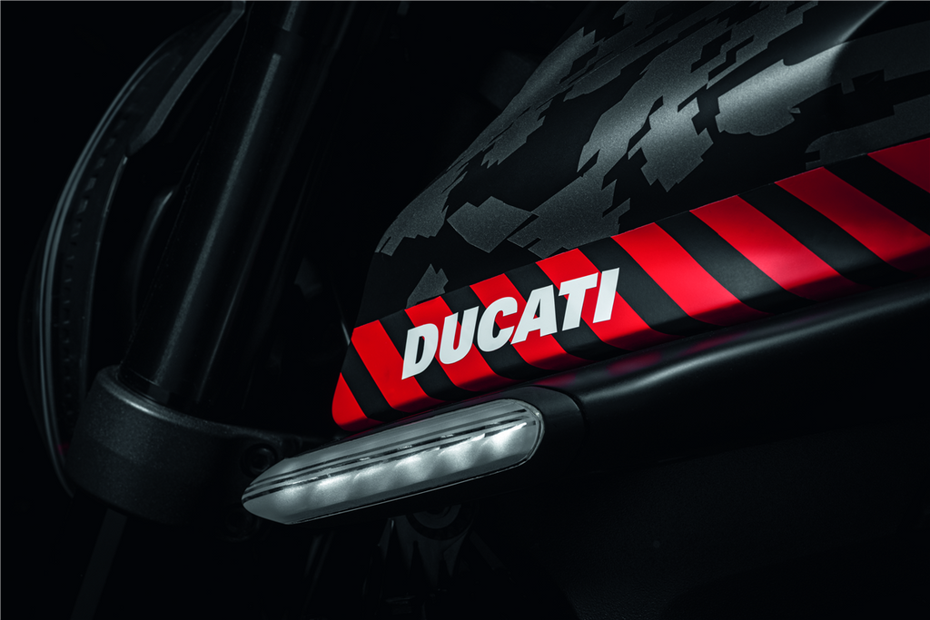 96681221AA Pair of Front Integrated Dynamic LED Turn Signals