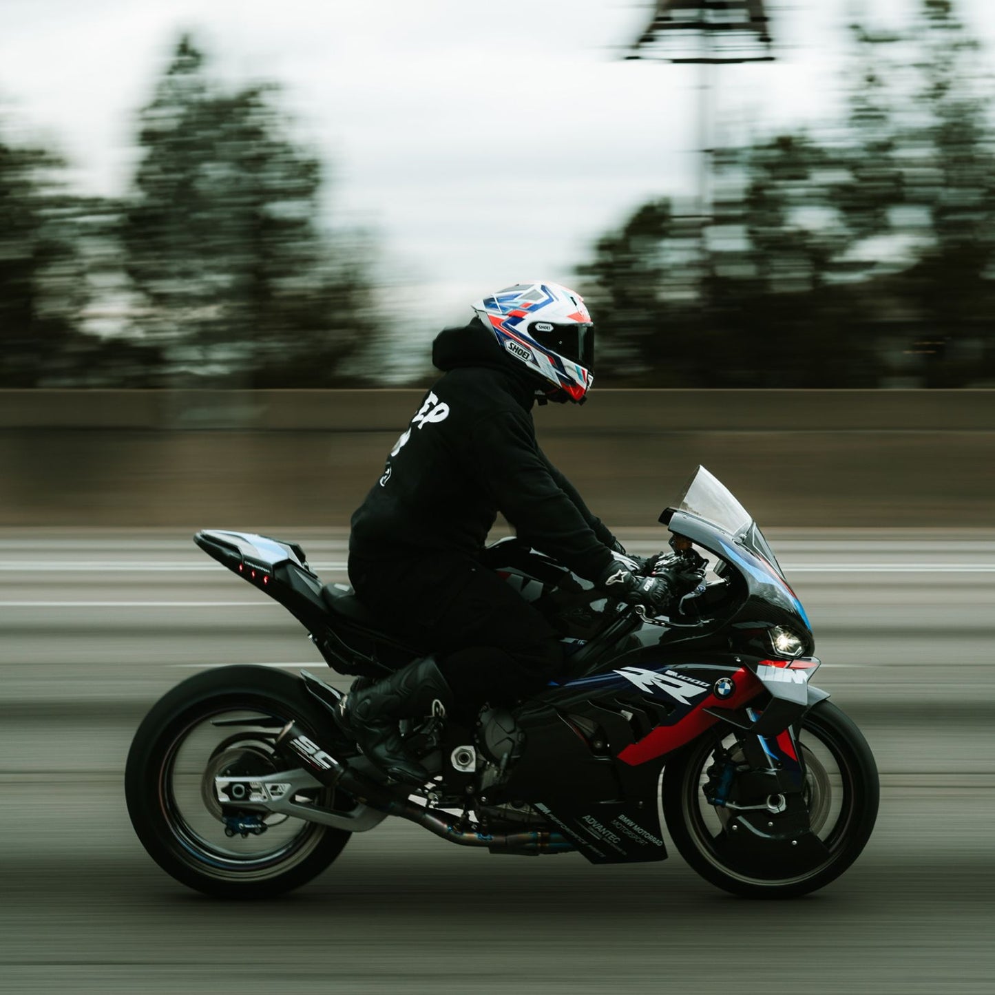 SHOEI - X-Fifteen Escalate - RED/WHITE/GREEN (TC4)