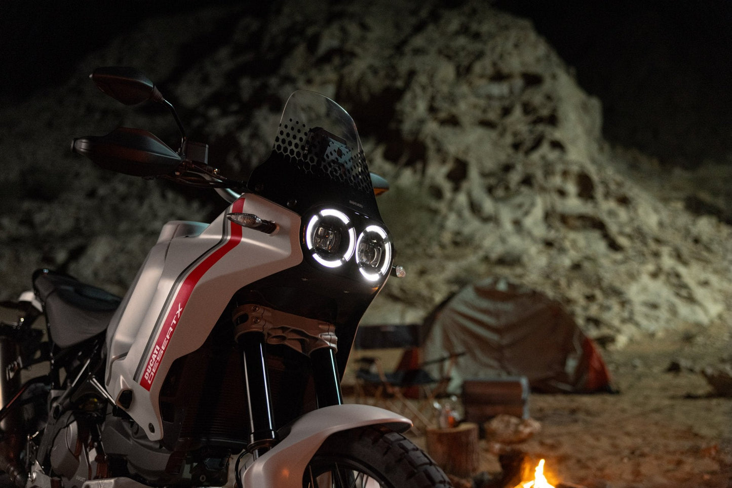 2025 Ducati DesertX - Star White Silk