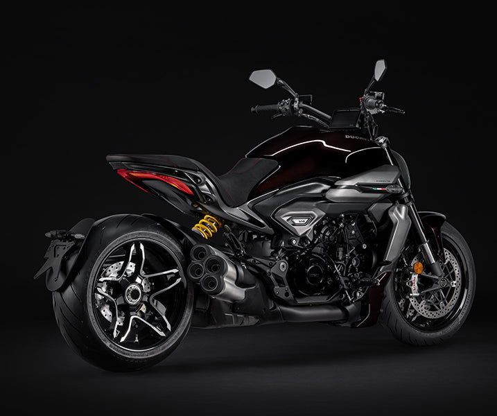 2026 Ducati XDiavel V4 - Black Lava