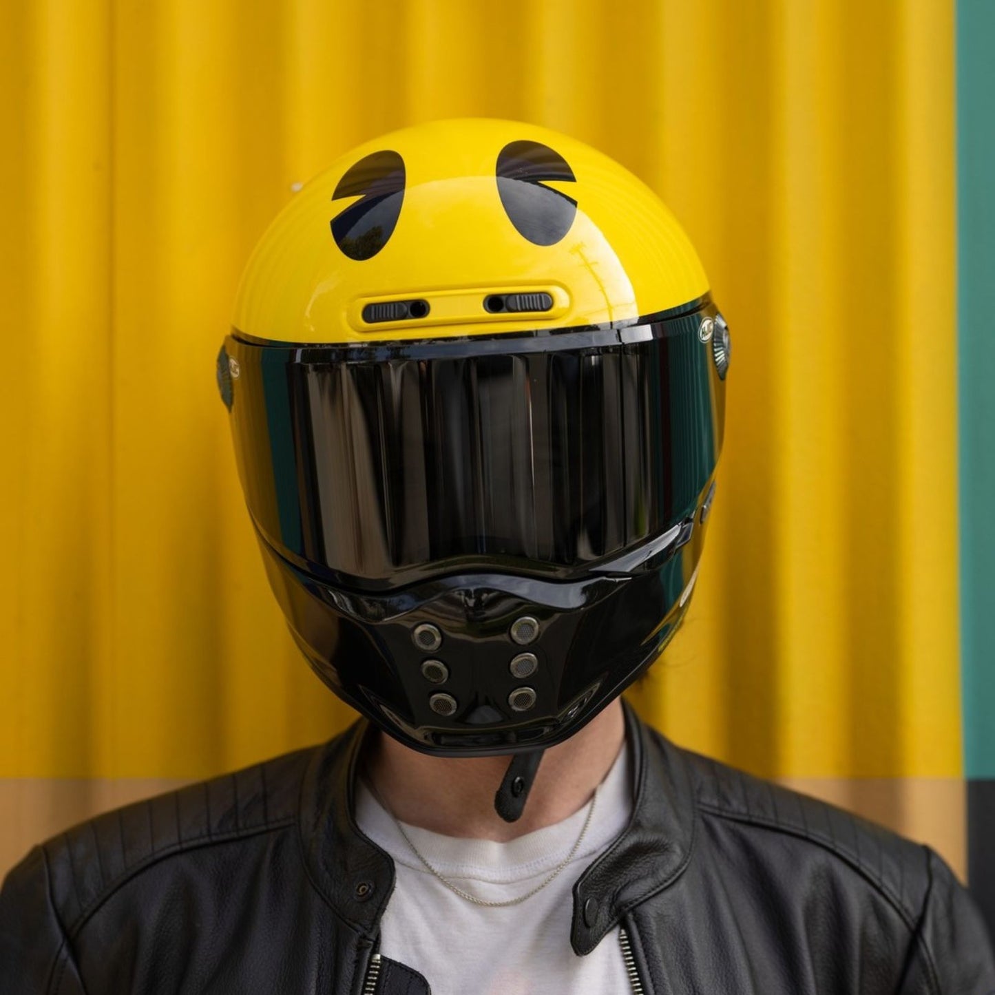 HJC - V10 Pac Man LE - MC3