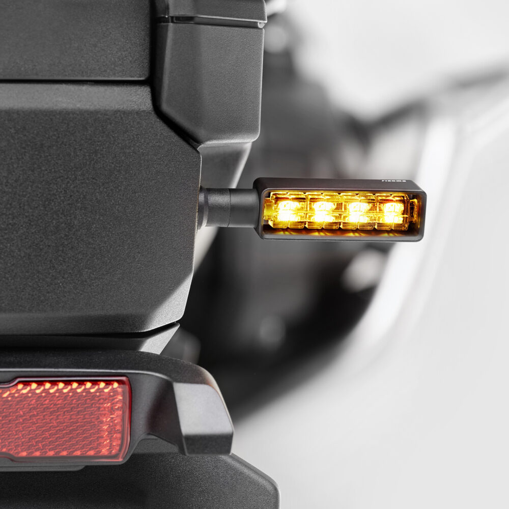 TS140B - RIZOMA - LAYER Sequential lighting turn signal (pair)