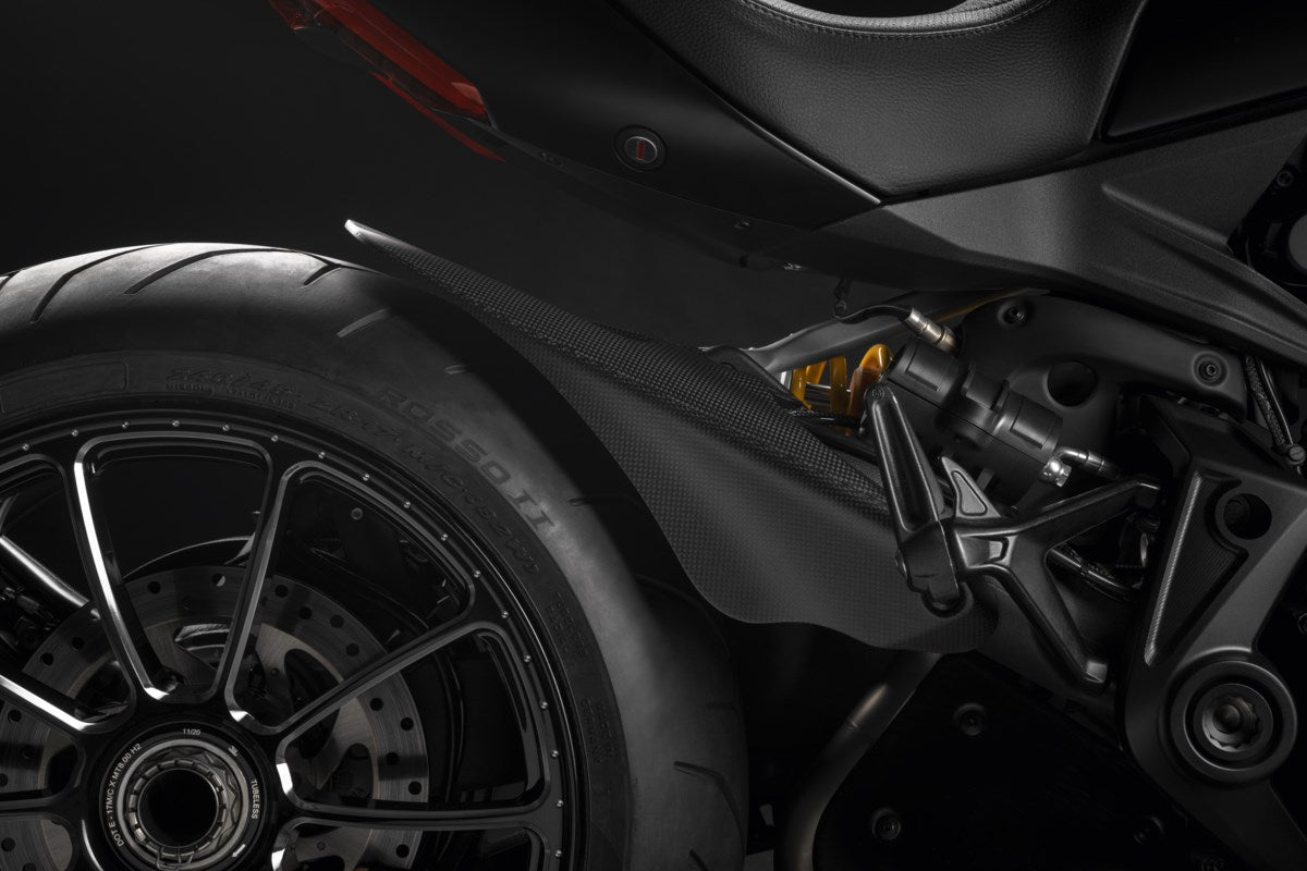 96980821A - CARB. REAR MUDGUARD SET 1207 MAT