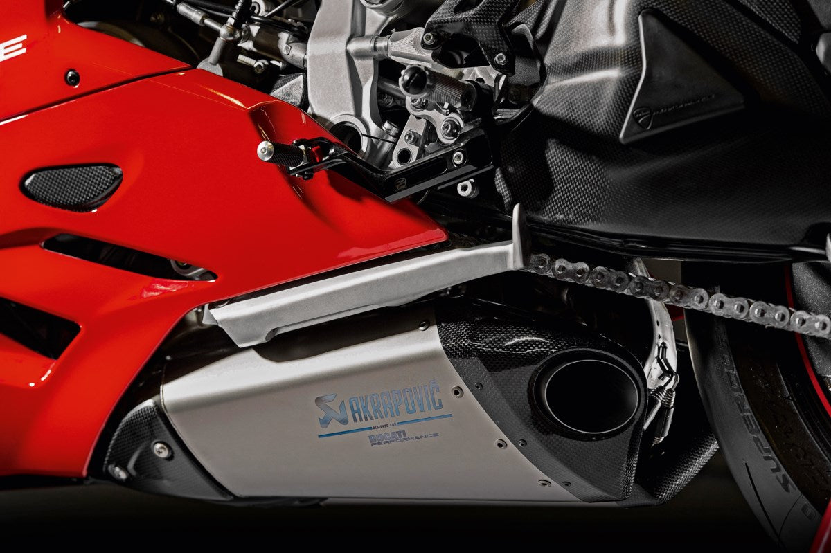 CLOSEOUT - Titanium racing silencers - Panigale R