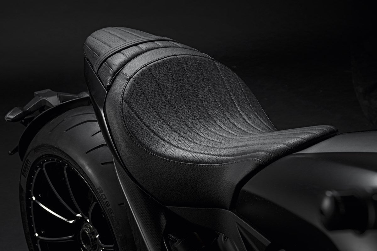CLOSEOUT - PREMIUM RIDER SEAT - XDiavel