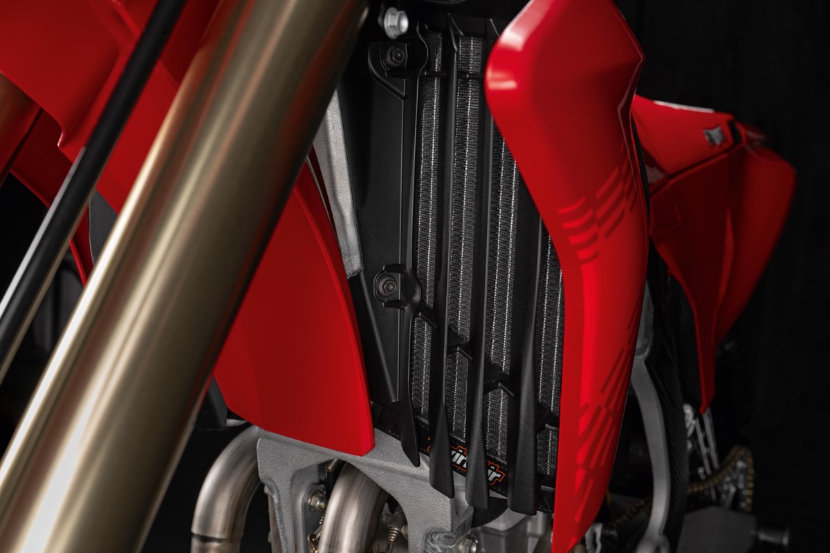 97181541AA - Protective meshes for radiators - Desmo450