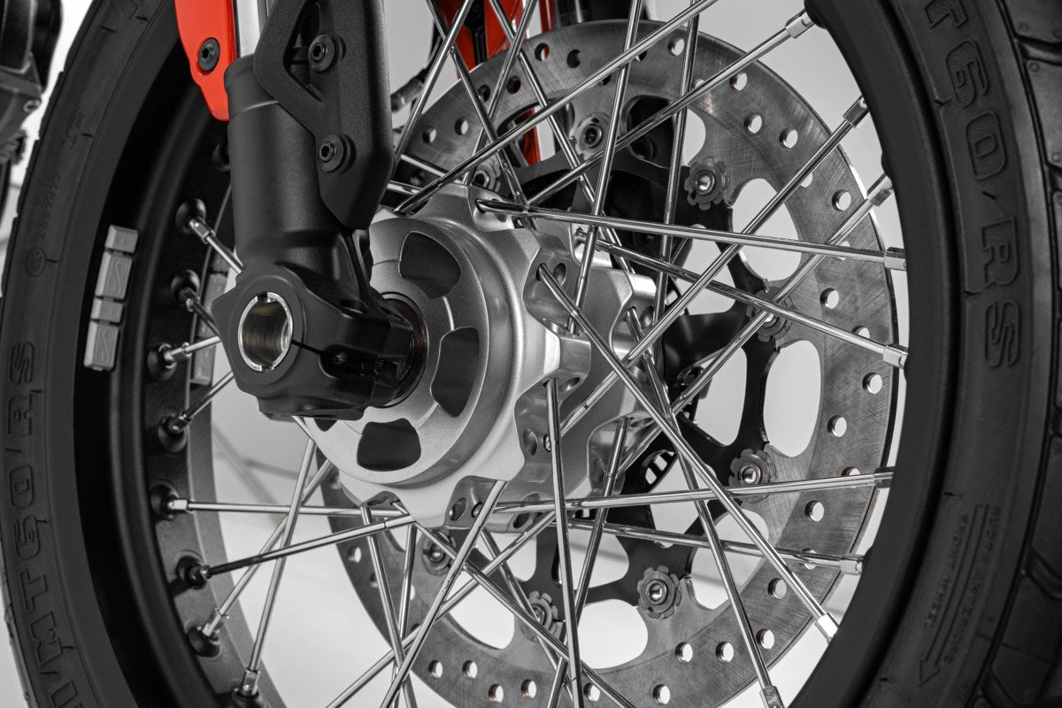 96380031A - SPOKE RIM SET - SCRAMBLER - SILVER