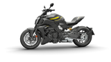 2025 Ducati Diavel V4 - Black Roadster