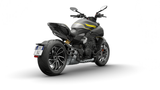 2025 Ducati Diavel V4 - Black Roadster