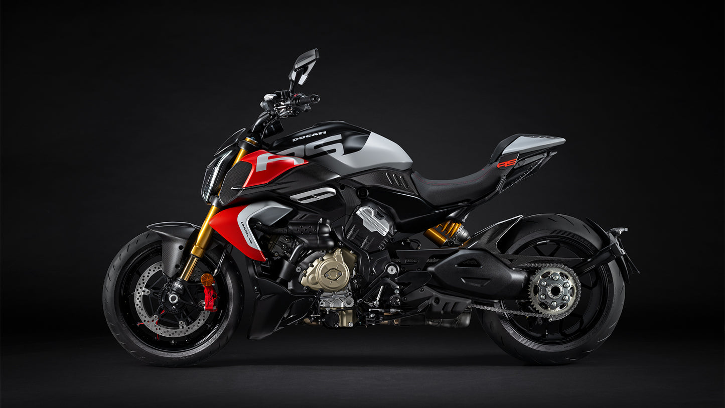 2026 Ducati Diavel V4 RS