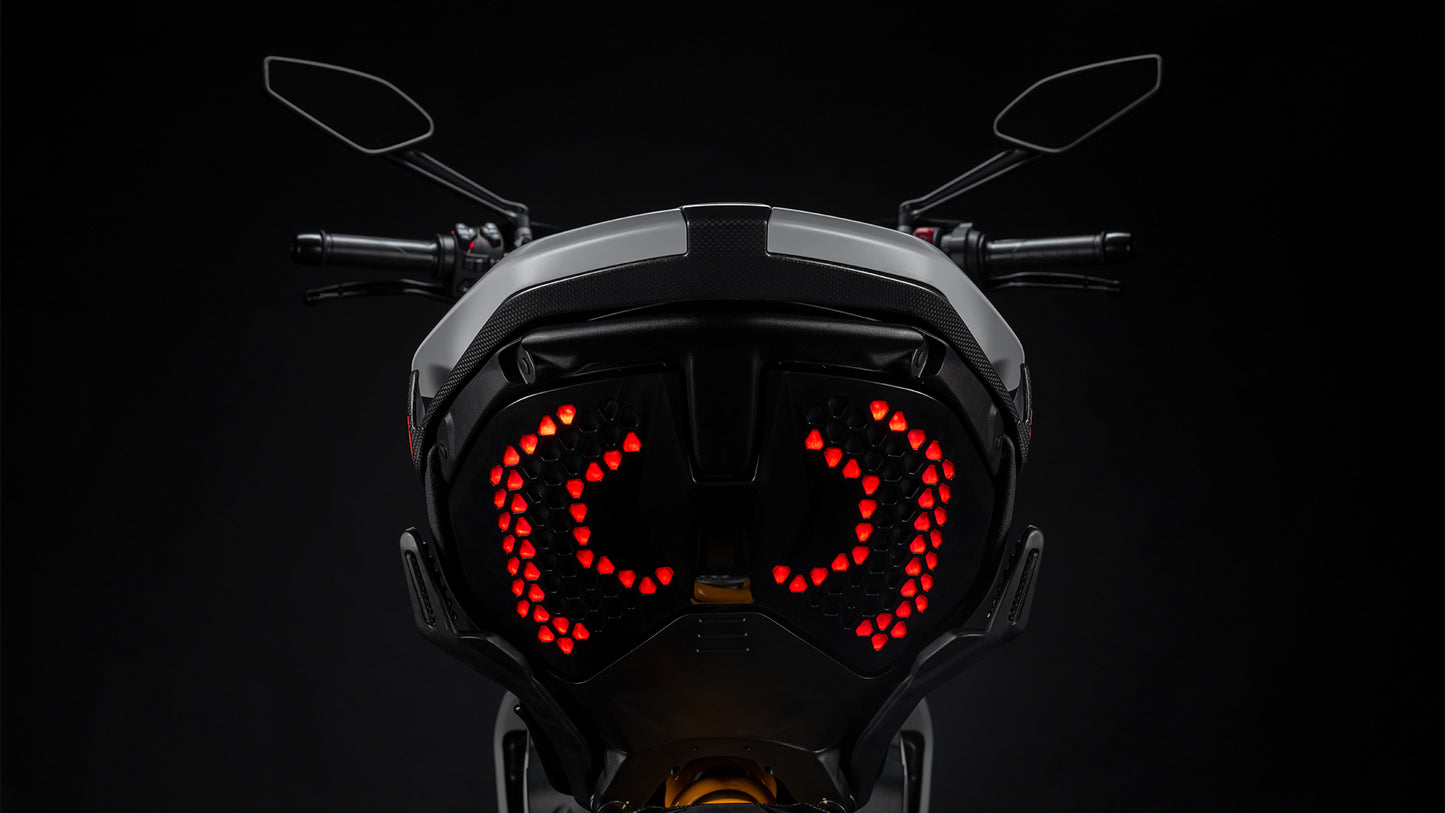 2026 Ducati Diavel V4 RS