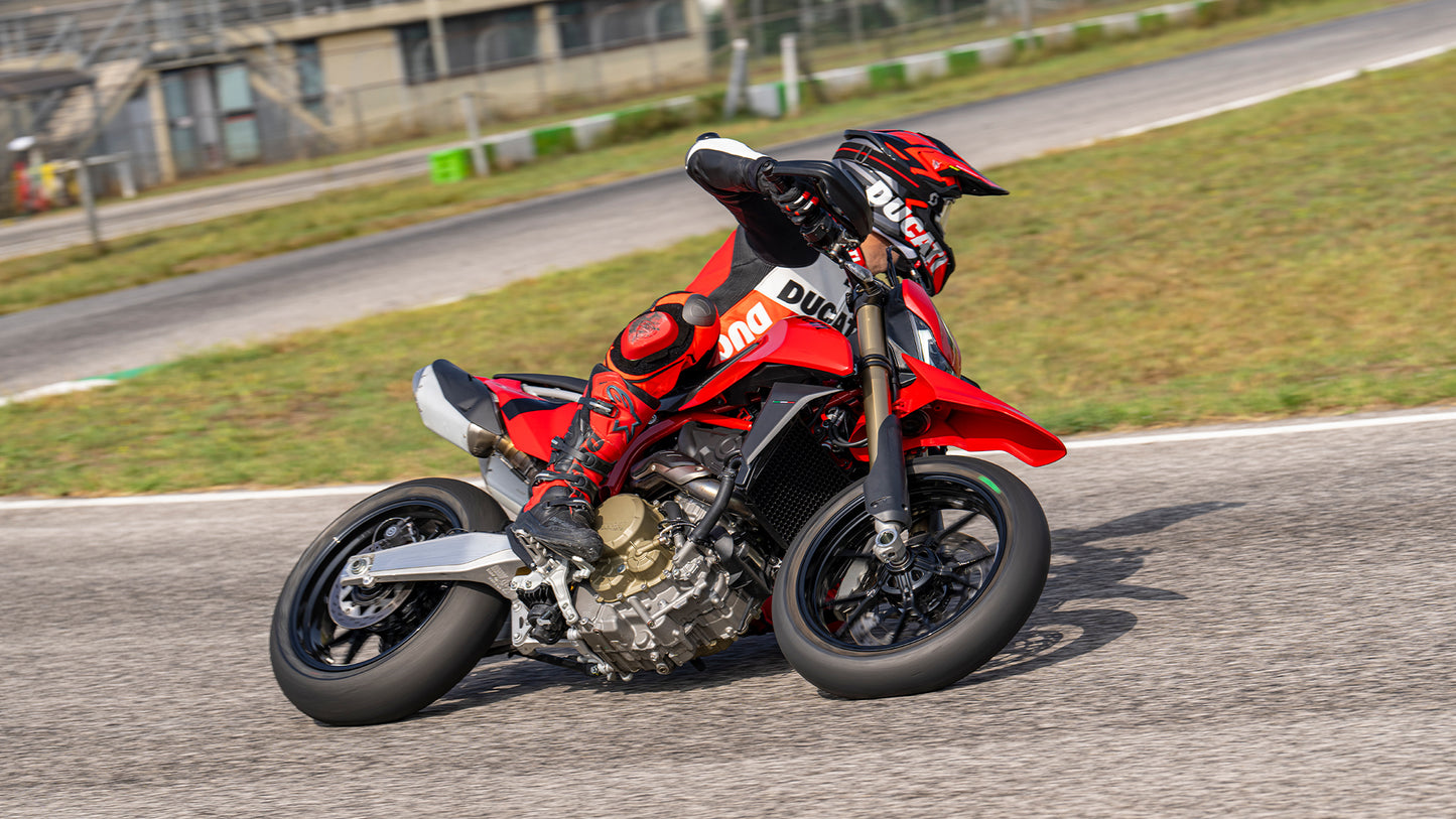 2025 Ducati Hypermotard 698 Mono - Red
