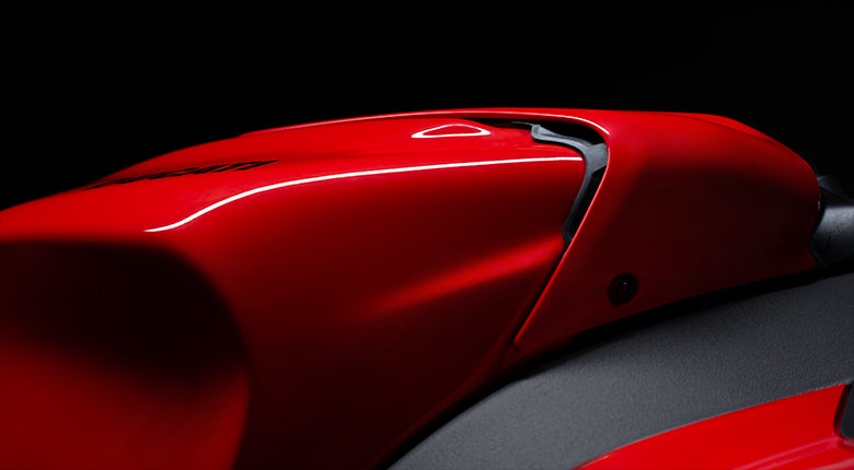 2025 Ducati Panigale V4 - Red