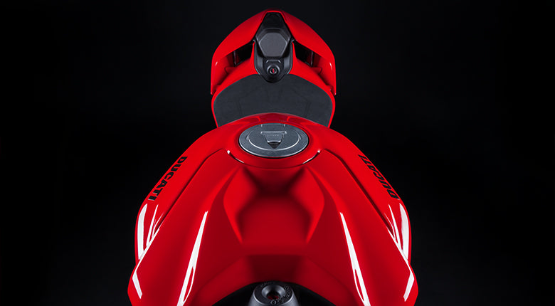 2025 Ducati Panigale V4 - Red