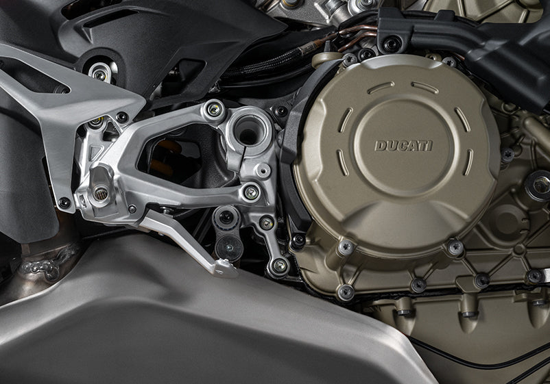 2025 Ducati Streetfighter V4 - Red