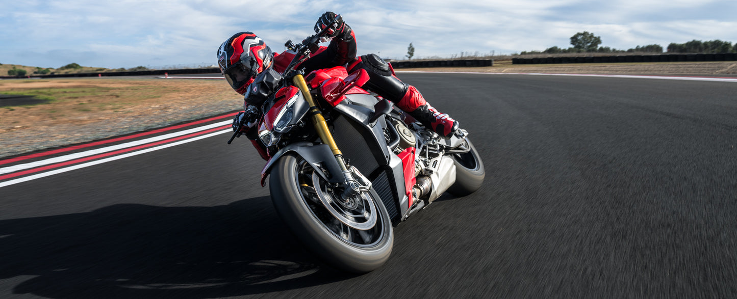 2025 Ducati Streetfighter V4 - Red