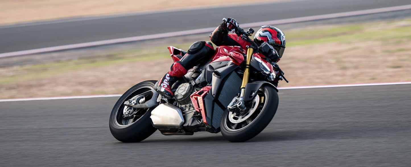 2025 Ducati Streetfighter V4 - Red