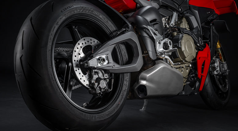 2025 Ducati Streetfighter V4 - Red