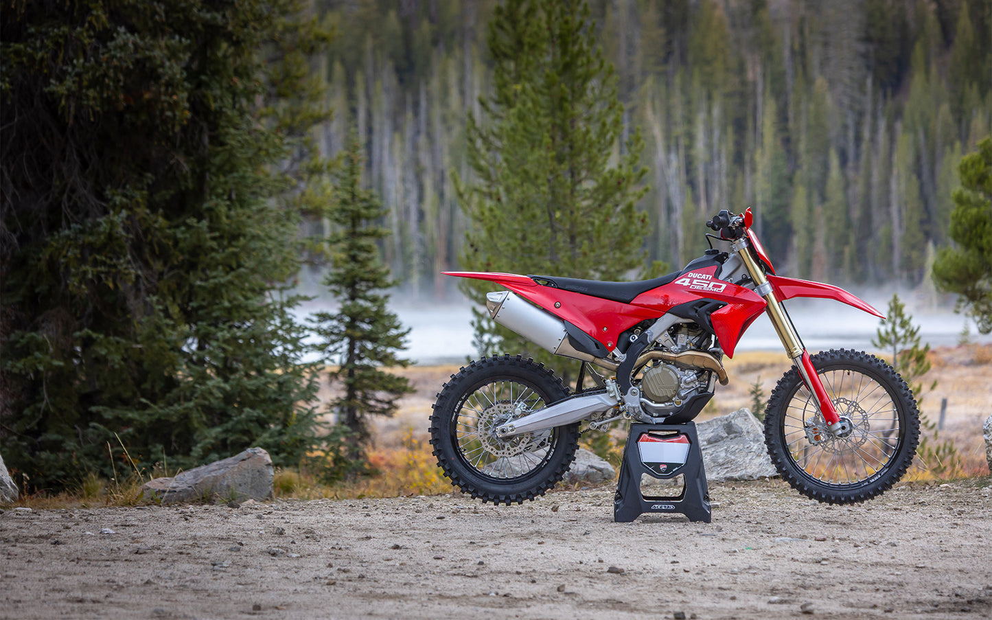 2026 Ducati Desmo450 EDX