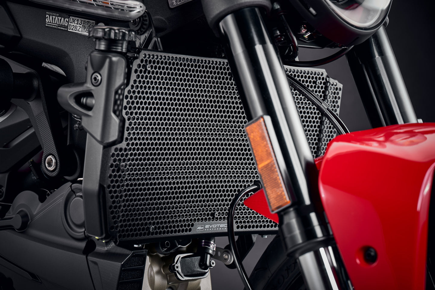 PRN015543 - Evotech Radiator Guard