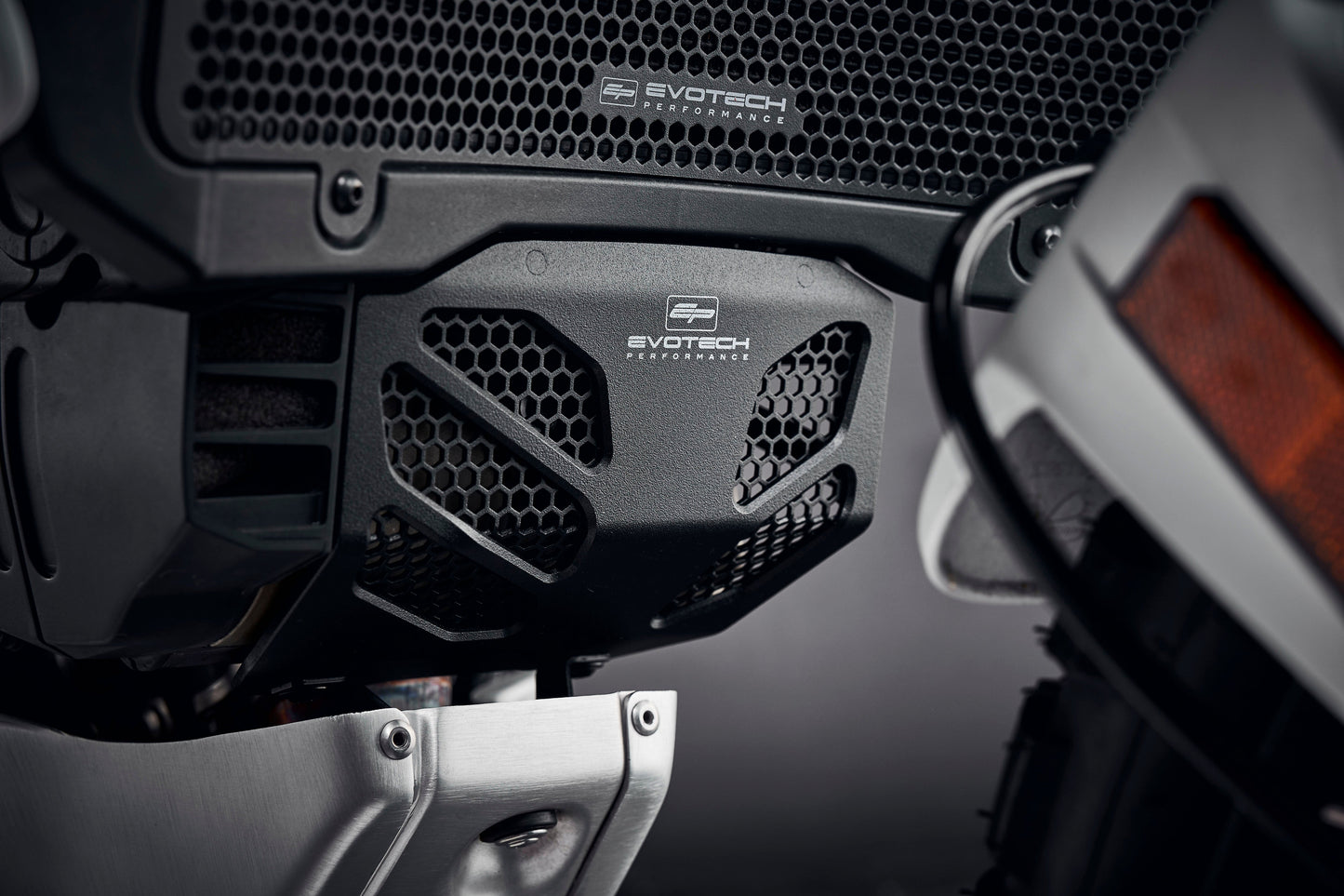 PRN016013 - Evotech Engine Guard Protector