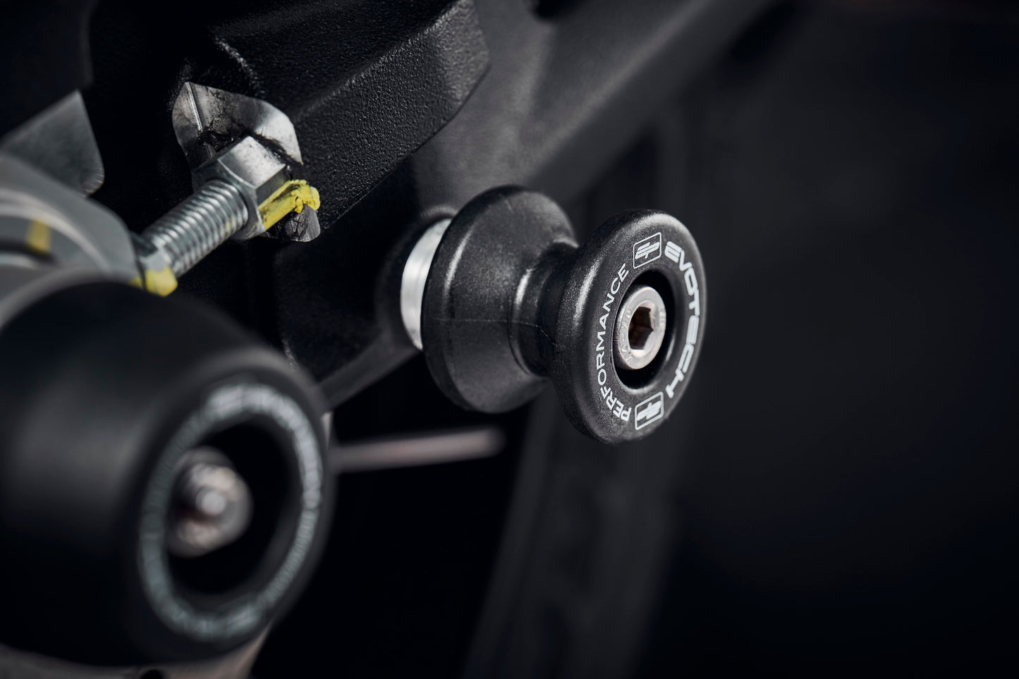 PRN012567 - Evotech Paddock Stand Bobbins