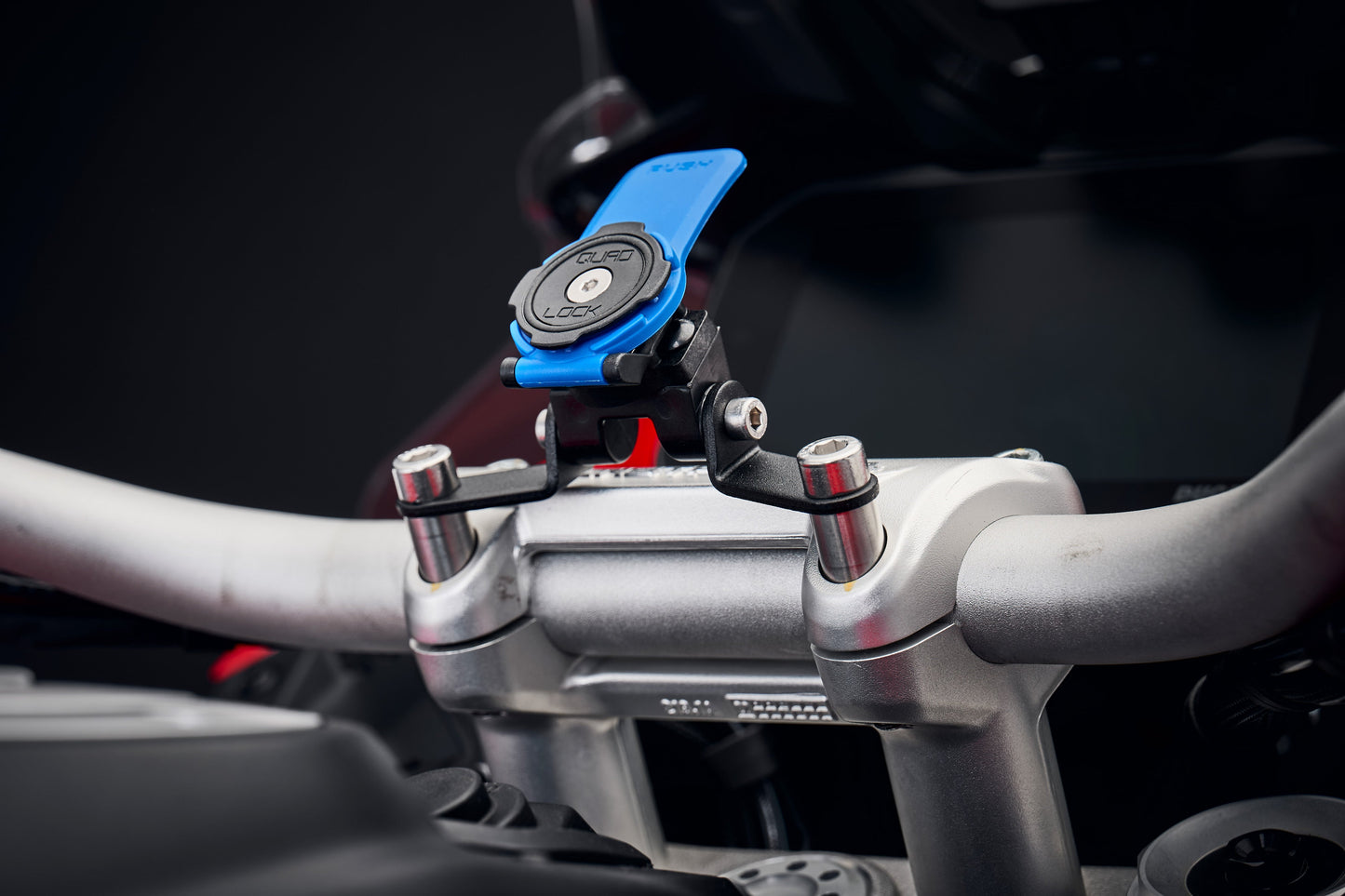 PRN014568-015363 - Evotech Quad Lock Compatible Handlebar Clamp Mount