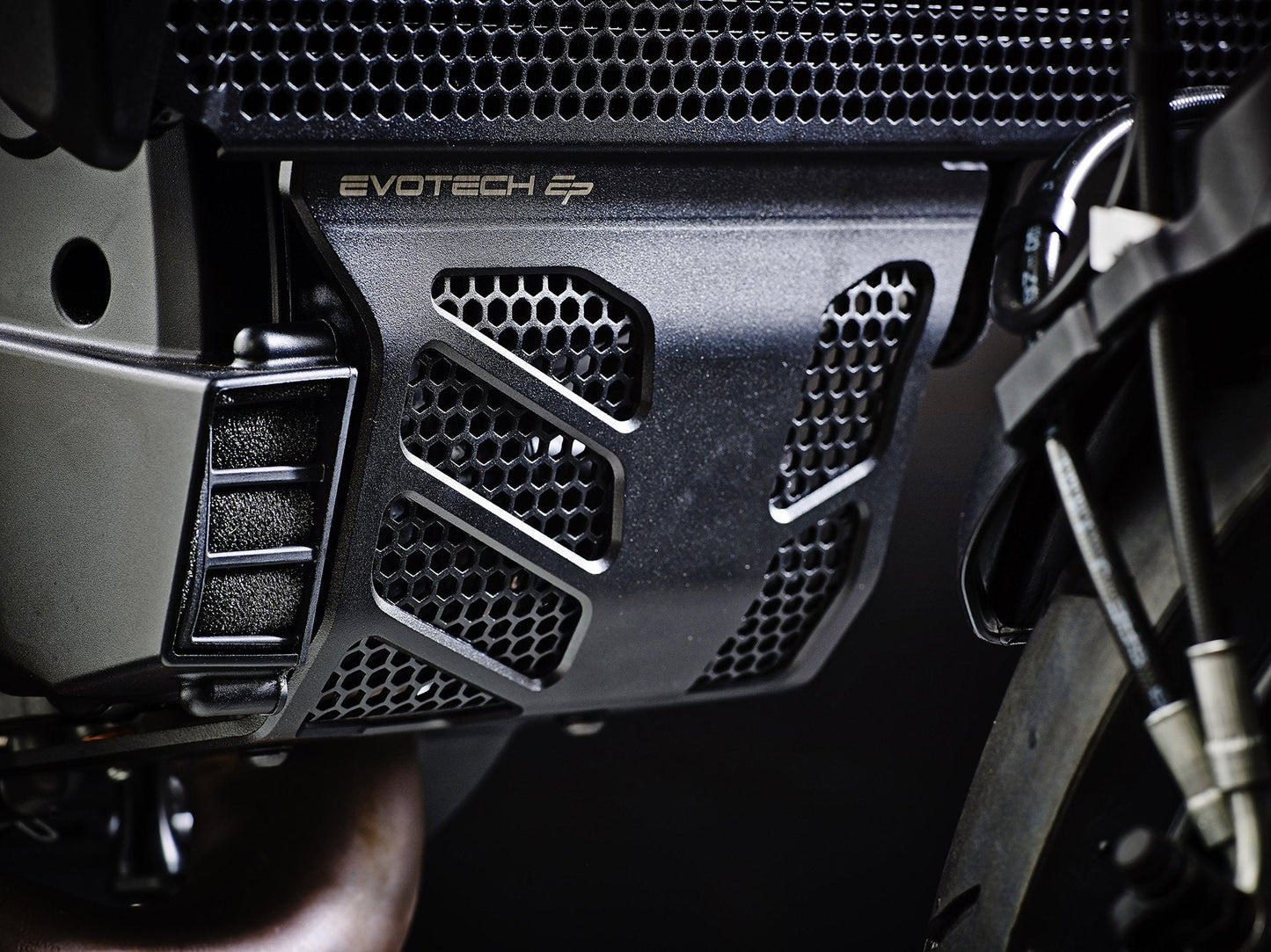 PRN010929-011128 - Evotech Radiator And Engine Guard - Set