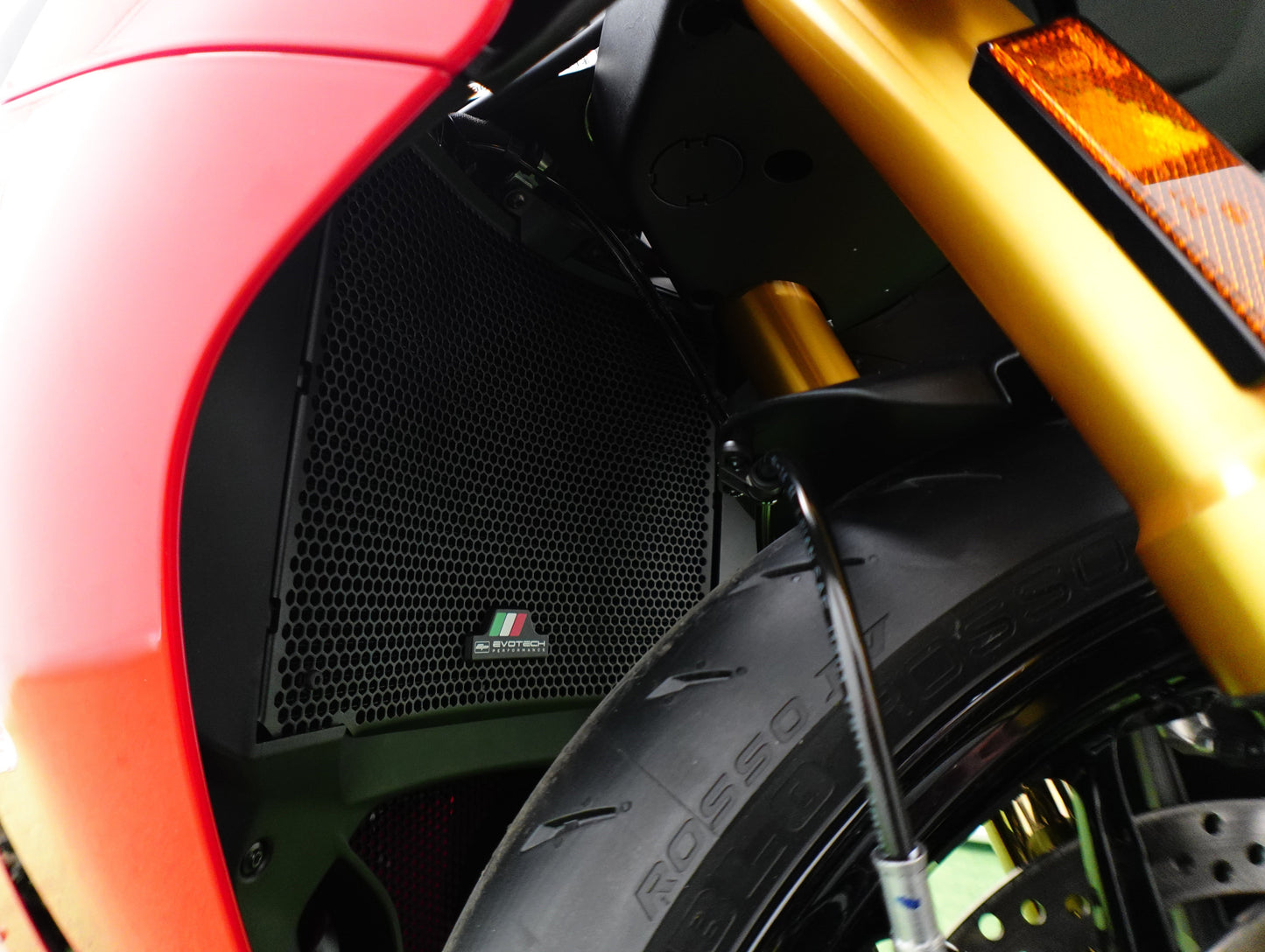 PRN018040 - Evotech Radiator Guard