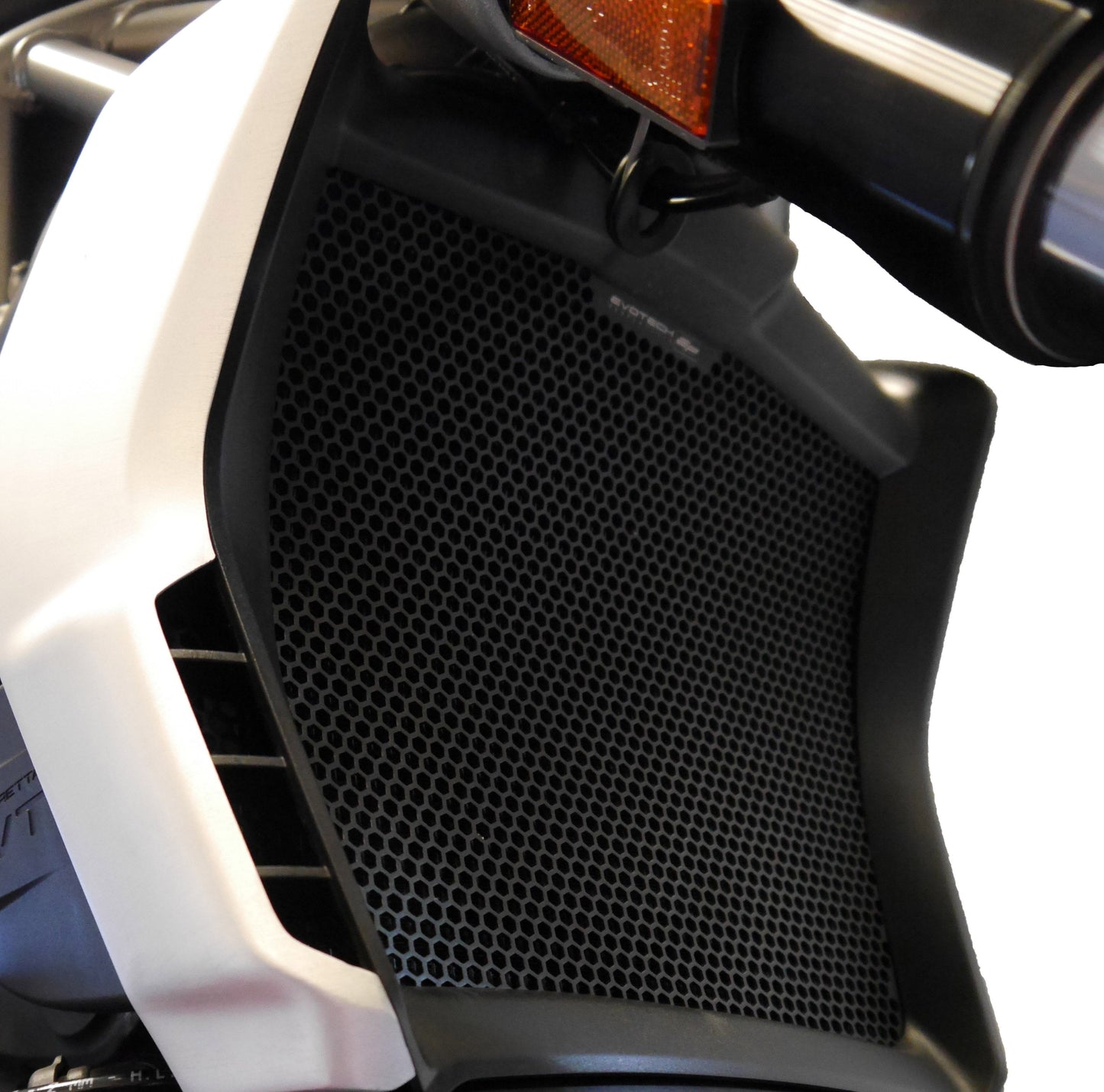 PRN013089 - Evotech Radiator Guard