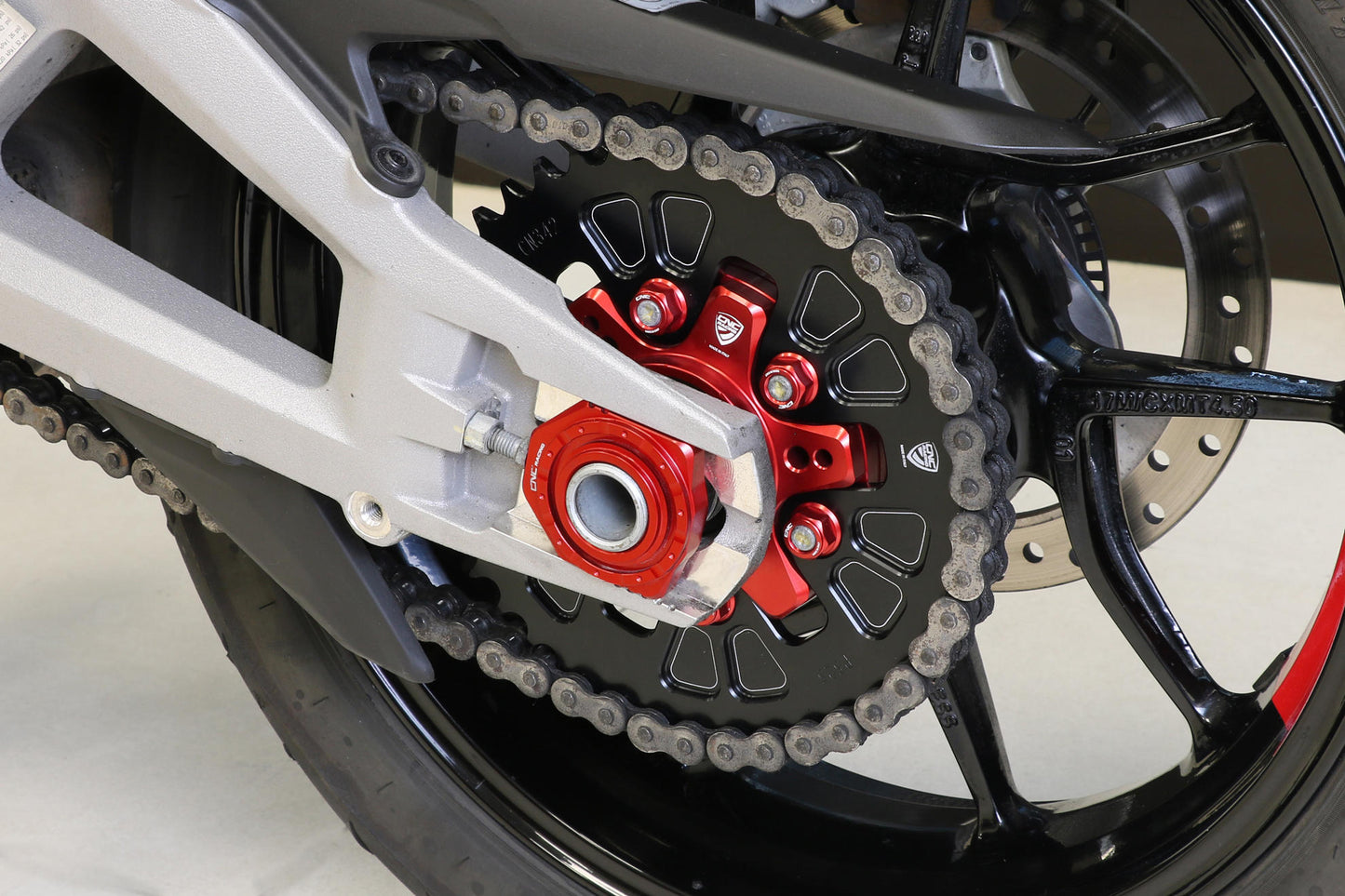 FC250 - CNC Racing - Aluminum Rear Sprocket Carrier - Multistrada V4