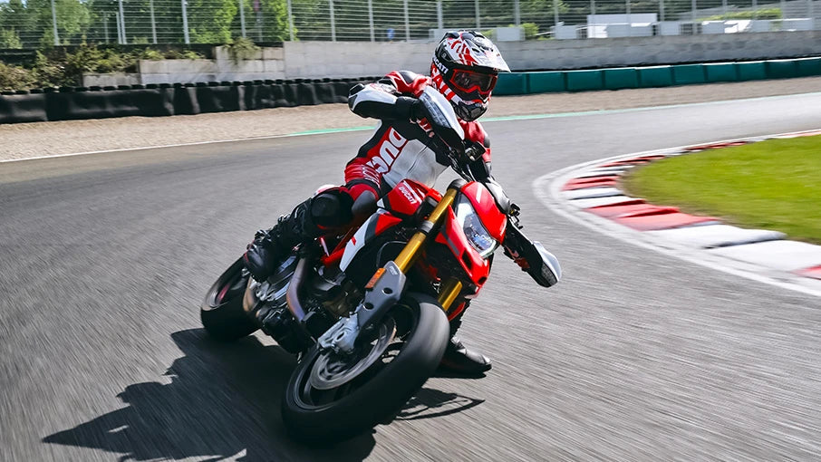 2025 Ducati Hypermotard SP - SP Livery