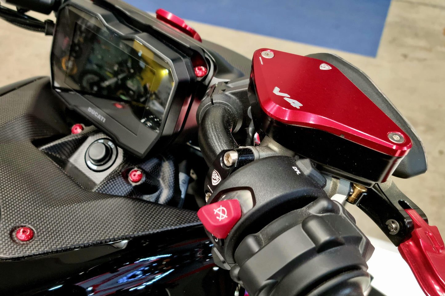 KT560 - CNC Racing 'Touch Bicolor' Front Brake & Clutch Reservoir Caps for Ducati Diavel V4