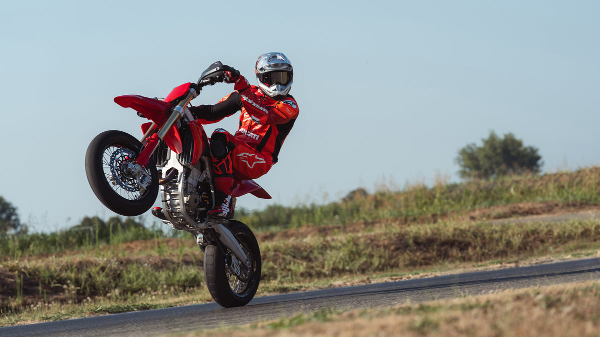 2027 Ducati Desmo450 SM