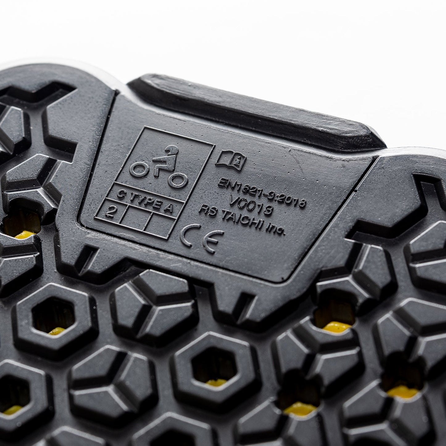 RS Taichi - RACE CHEST PROTECTOR CE2 NXV018