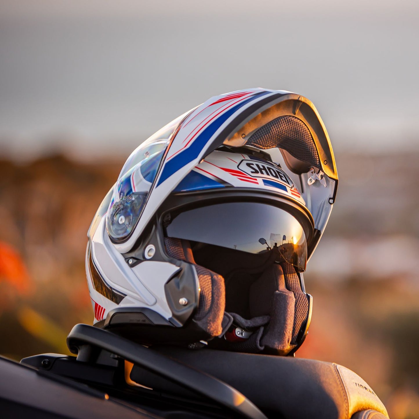 SHOEI - Neotec 3 Grasp - BLACK/WHITE/RED (TC5)