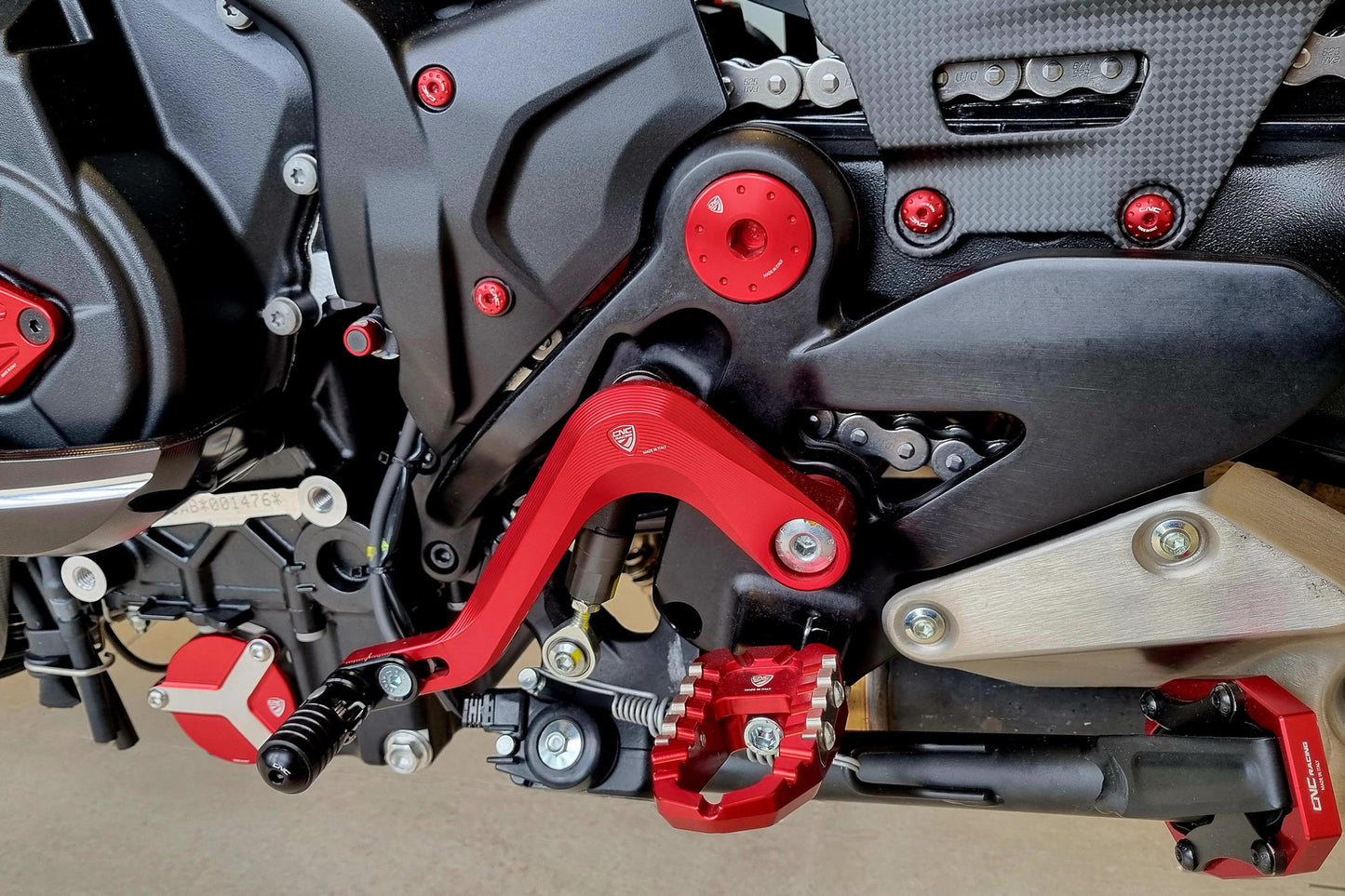 PEC04 - CNC Racing - SLIDE Adjustable Foot Lever Kit for Diavel V4