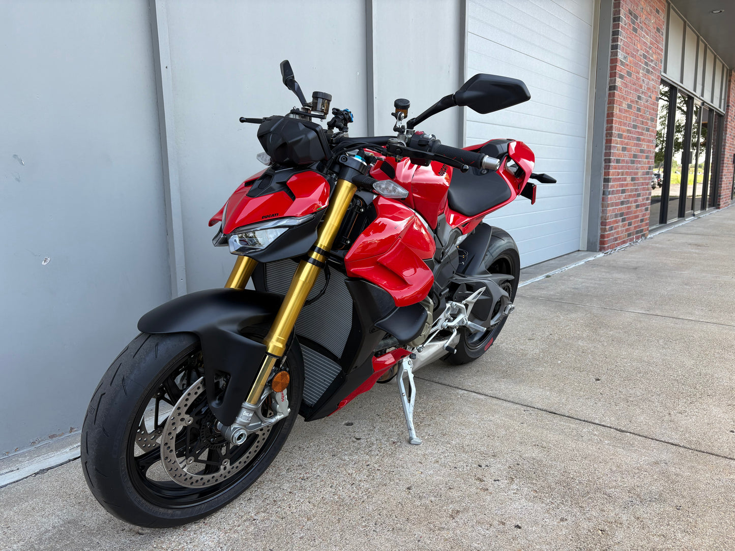 PREMIUM PREOWNED 2026 Ducati Streetfighter V4 S (2409)