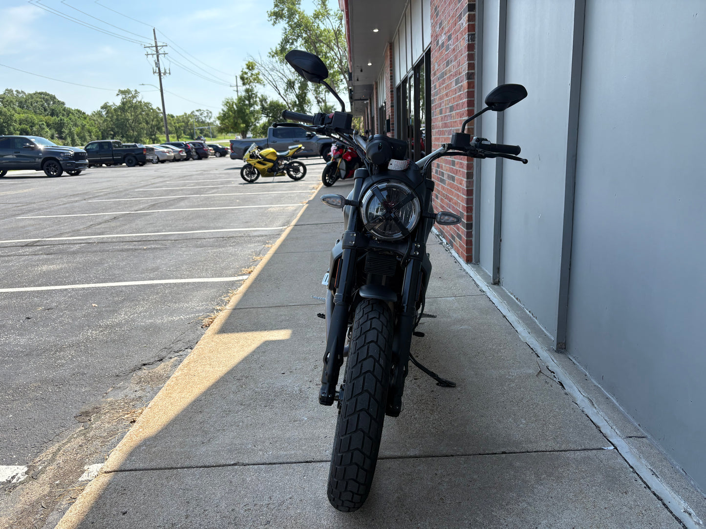 DEMO 2026 Ducati Scrambler Icon Dark (2472)