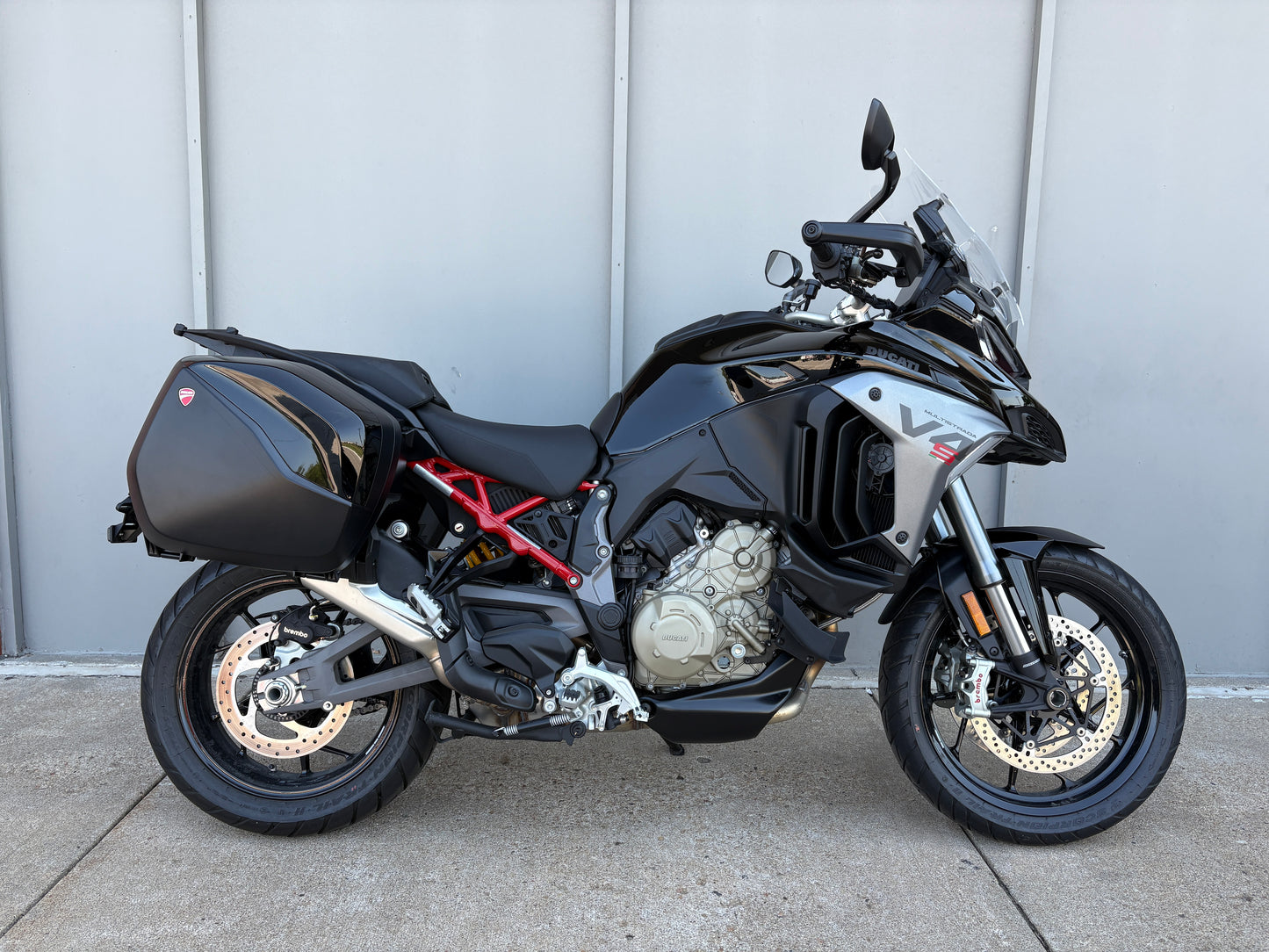 PREMIUM PREOWNED 2025 Ducati Multistrada V4 S (2321)