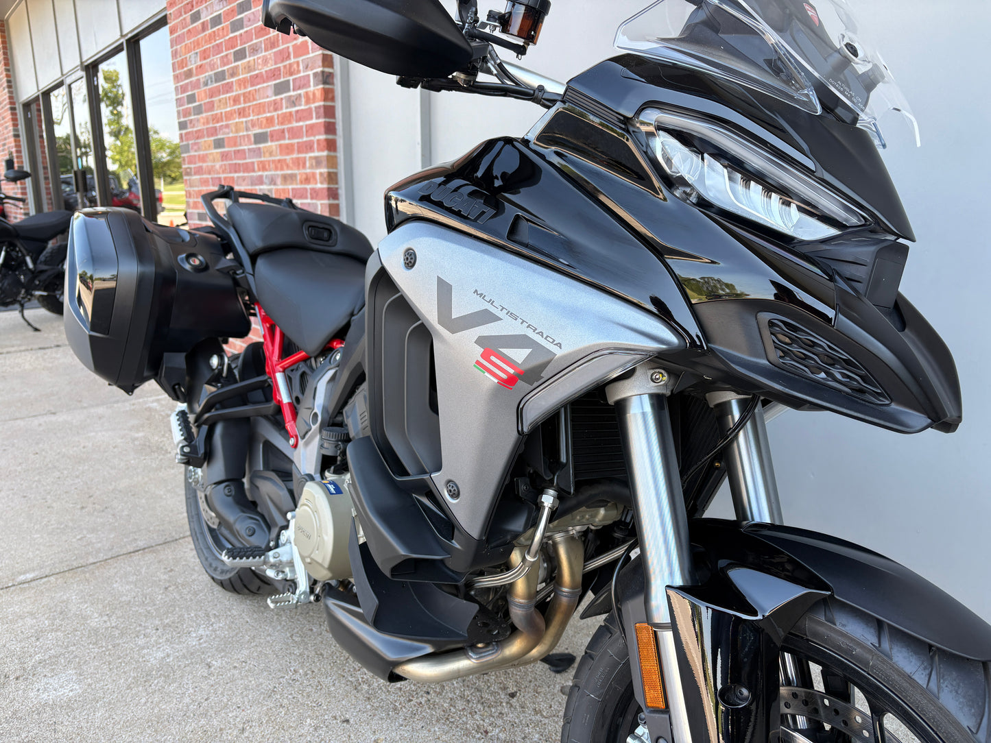 PREMIUM PREOWNED 2025 Ducati Multistrada V4 S (2321)